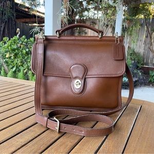 🤎🧡Vicuña🧡🤎
Vintage Coach Willis #9927
Made2000 USA
#K0C-9927
🤎🧡Vicuña🧡🤎